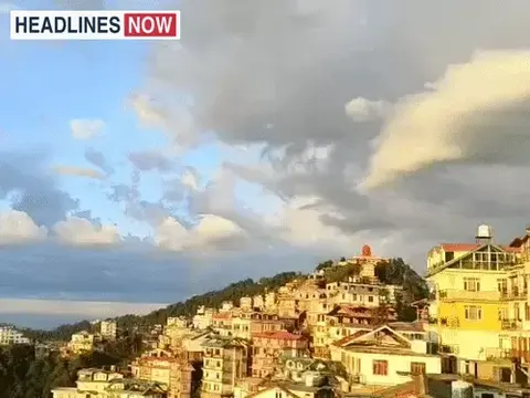 हिमाचल में बदला मौसम, शिमला-कांगड़ा और सोलन में बारिश:6 जिलों में आंधी-तूफान का अलर्ट; अगले 5 दिन बारिश-बर्फबारी के आसार, 3॰C तक गिरेगा तापमान