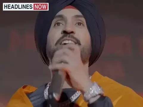 दिलजीत दोसांझ के दिल्ली कॉन्सर्ट पर विवाद:'पटियाला पैग' समेत 3 सॉन्ग बैन करने की मांग; गन बुलेट वाली जैकेट भी न पहनें सिंगर